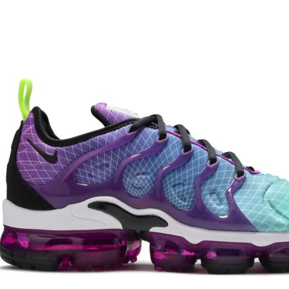 Nike Air Vapormax Plus Hyper Violet Black Volt Womens